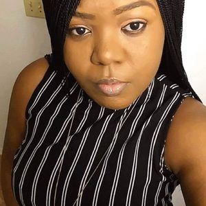 Meet your Posher, Funmilola